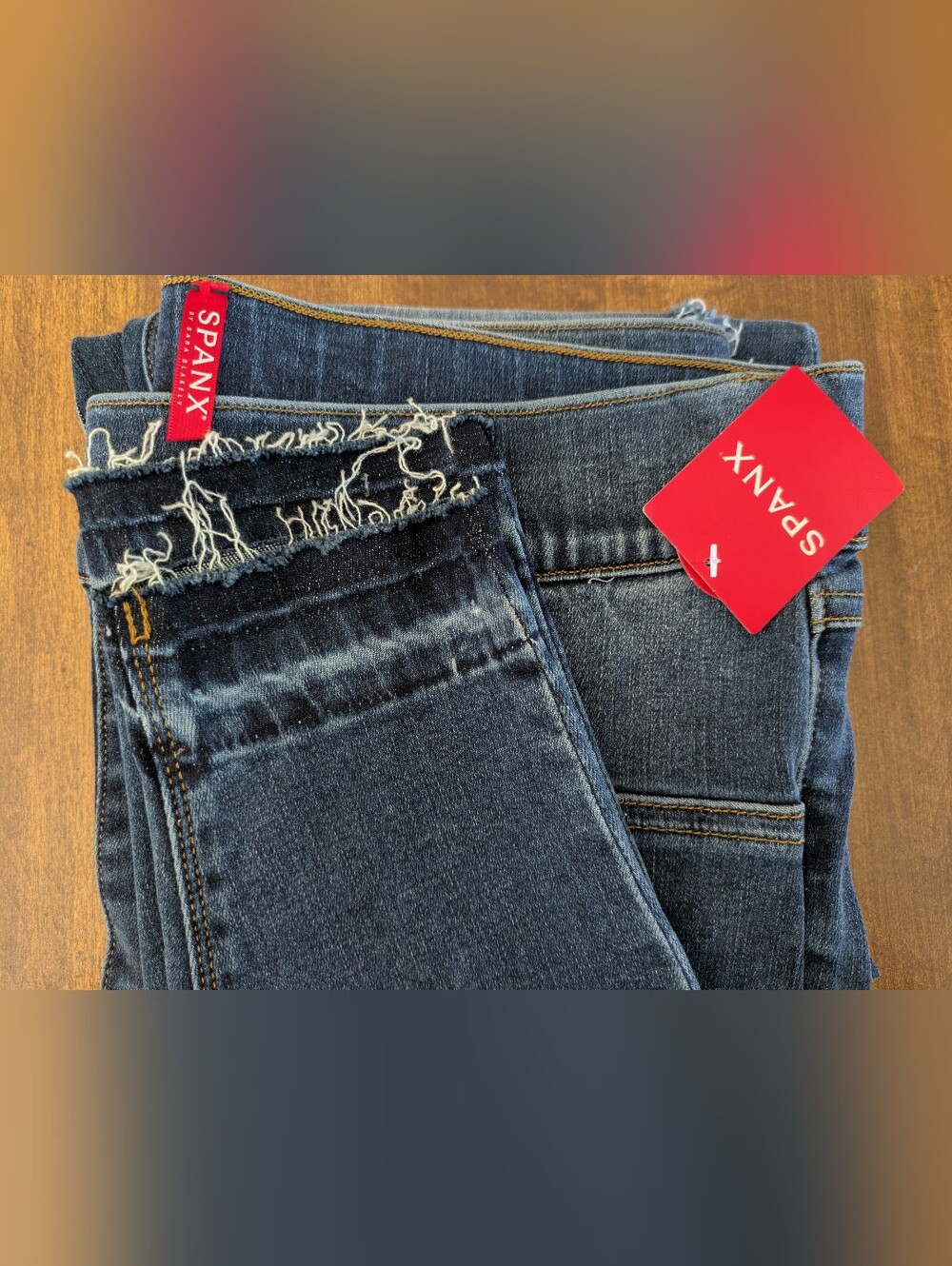 Spanx NWT Distressed Skinny Jeans Medium Wash 30" Waist